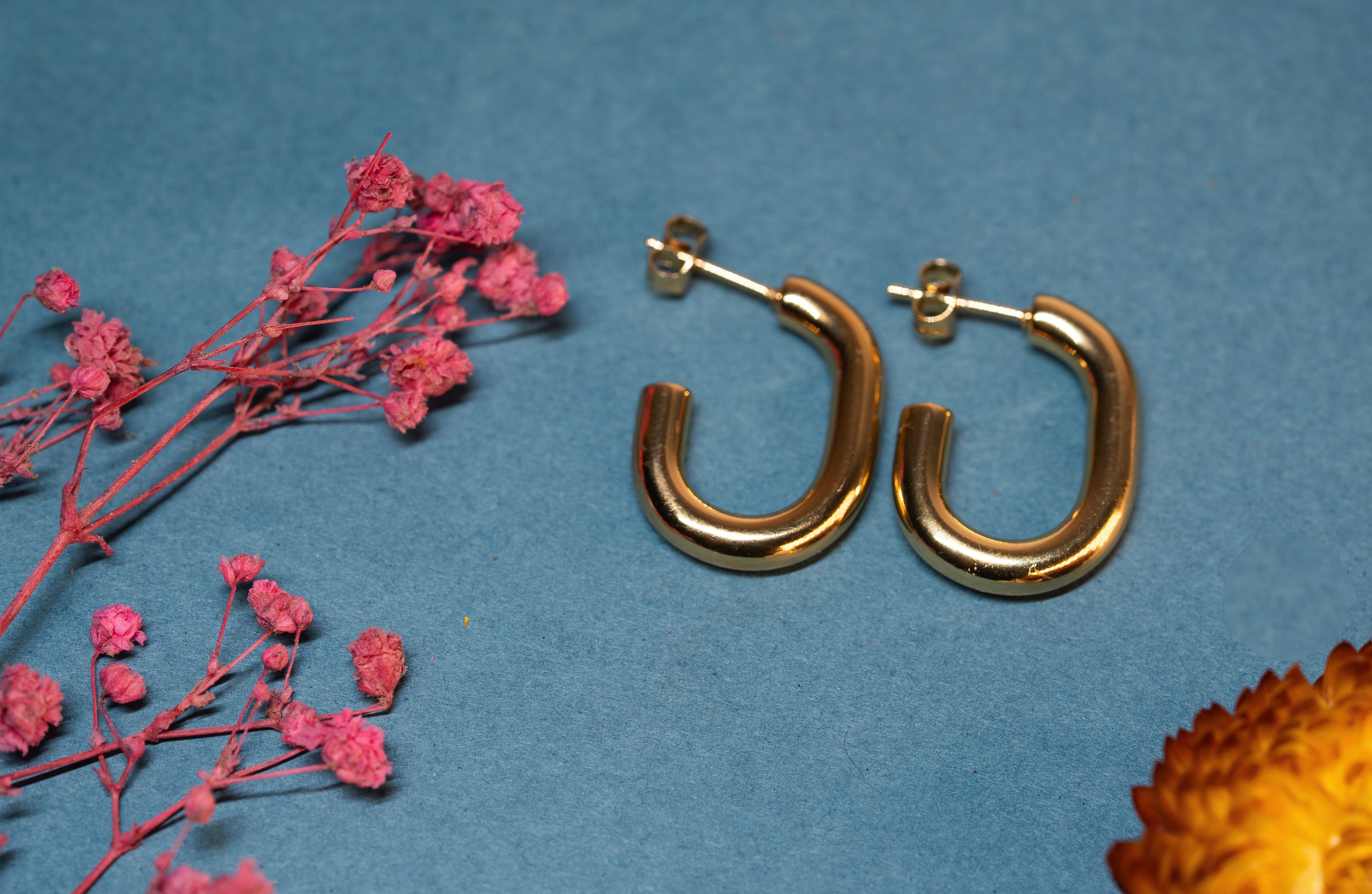 Chunky U-Shape Stud Hoop Earrings