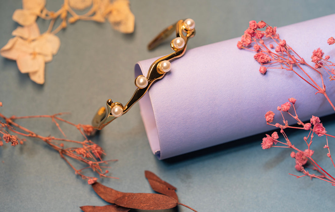 Golden Branch Pearl Bracelet