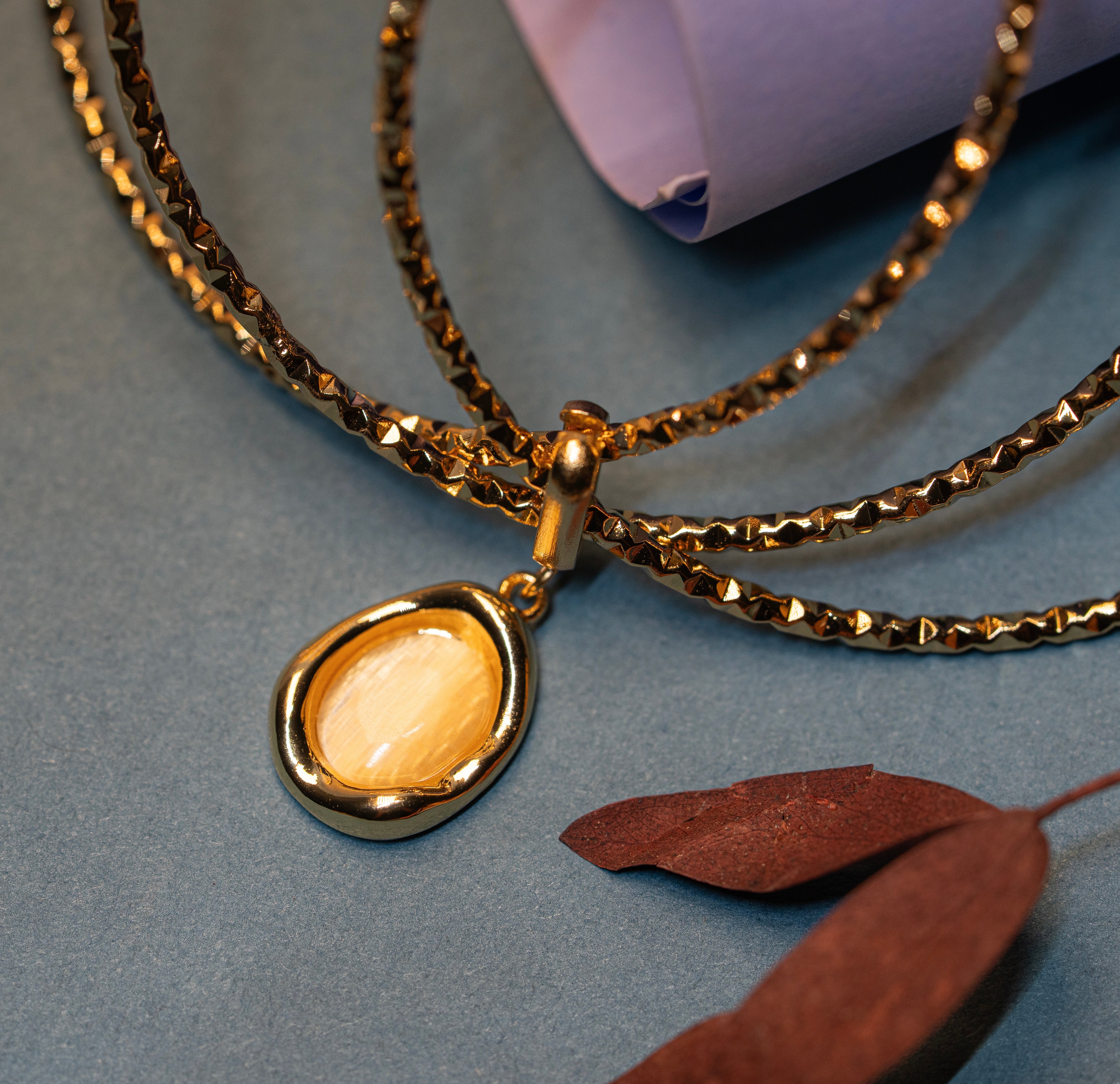 Textured Oval Charm Bracelet