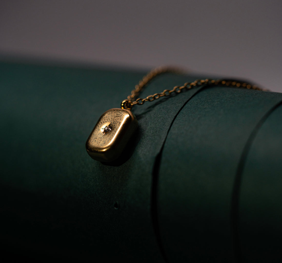 Solitaire Gemstone Bar Necklace