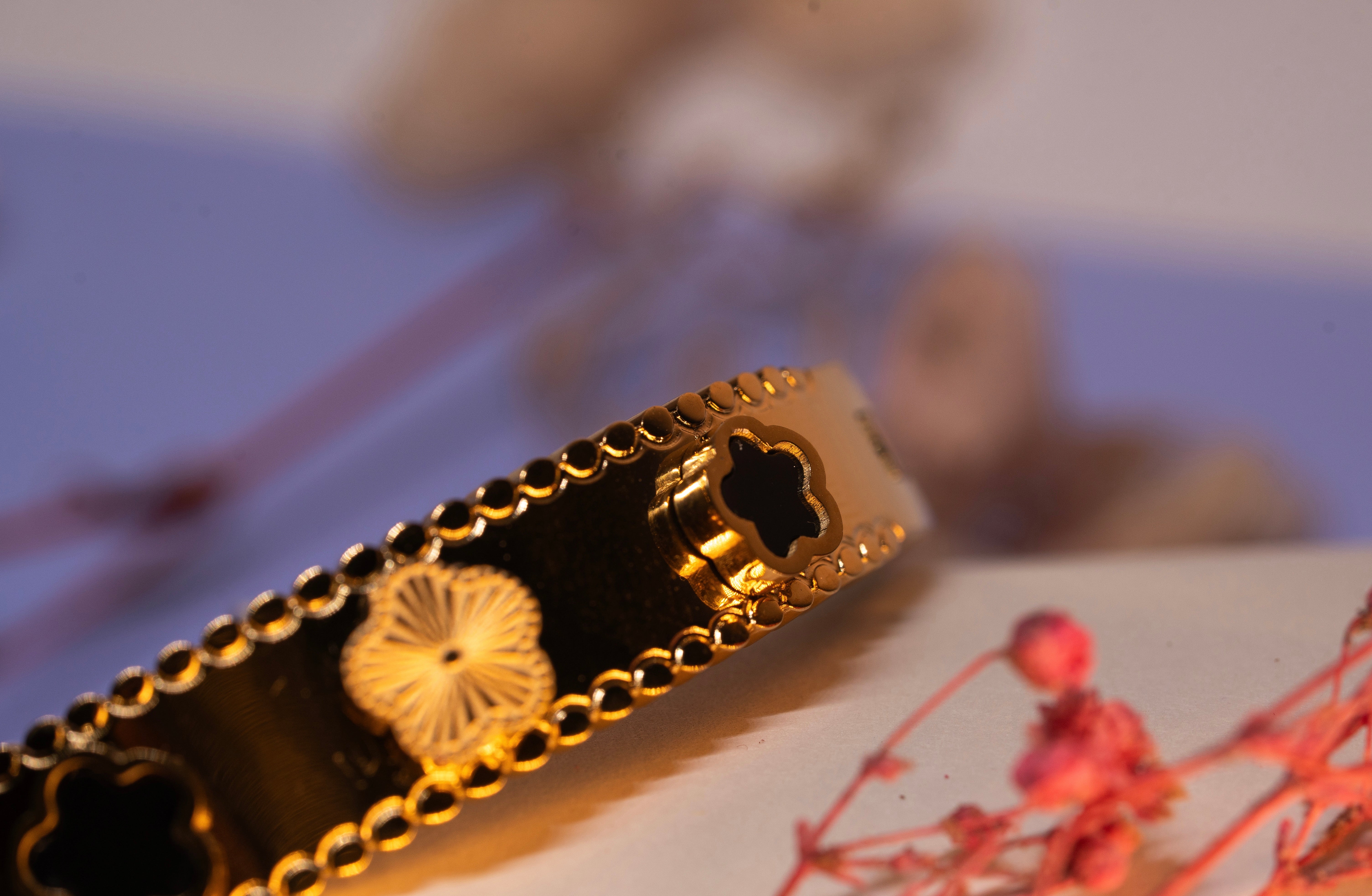 The Midnight Clover bracelet