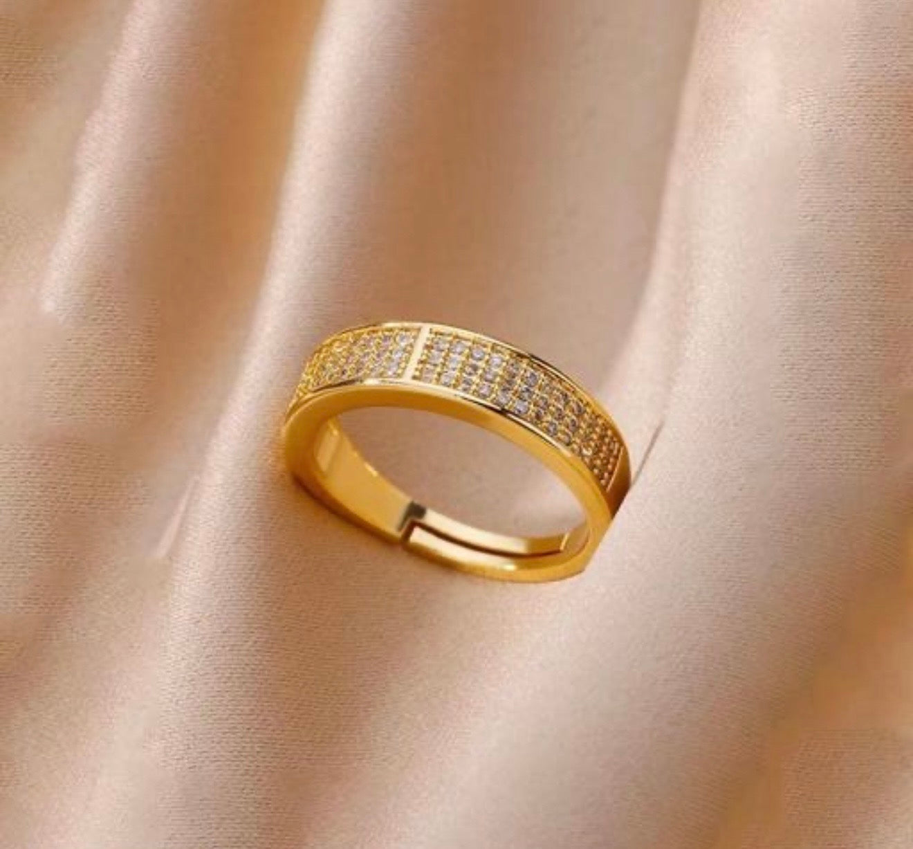 Siena Pavé Grid Band Ring