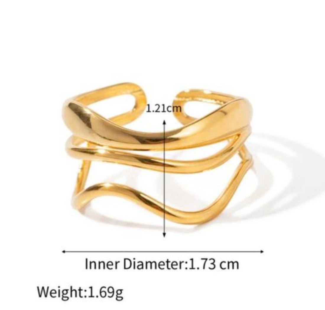 Flowing Wave Statement Ring