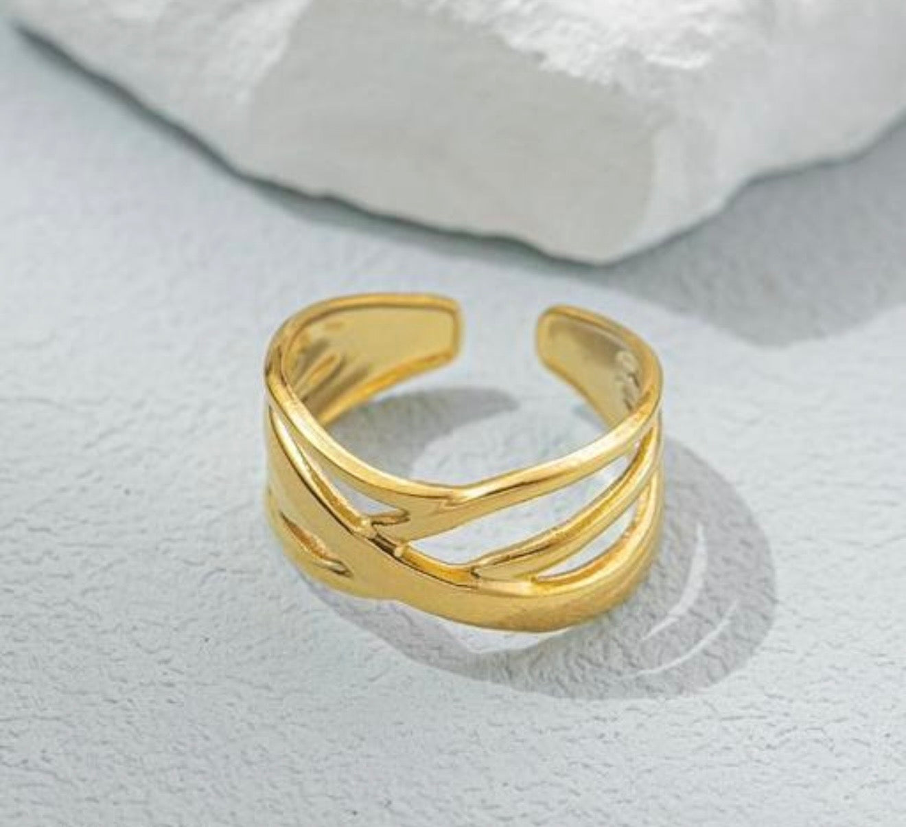 Crossover Statement Ring