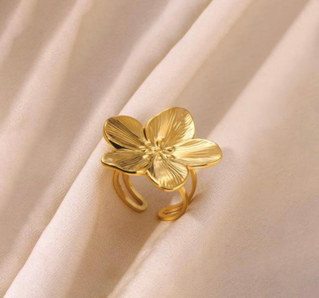 Textured Floral Gold Ring