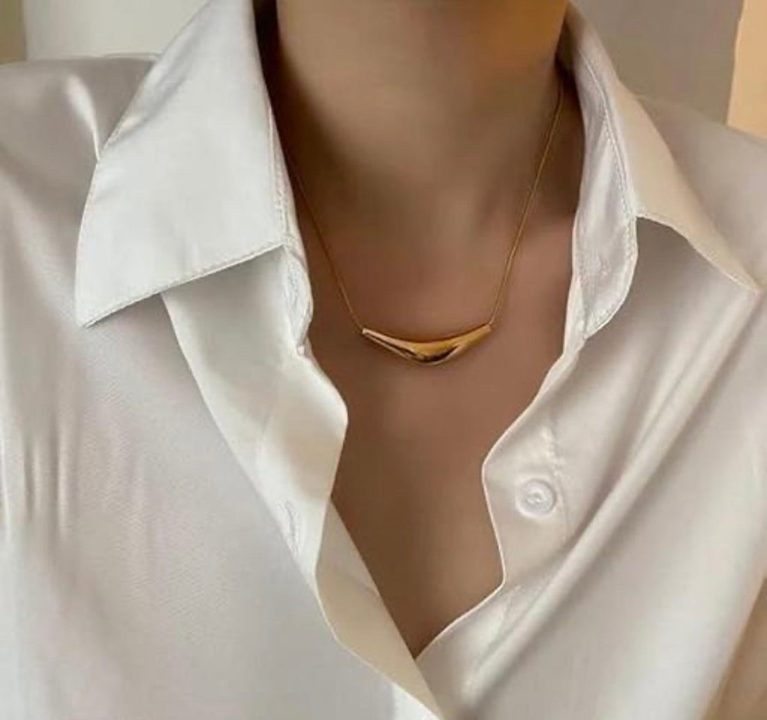 Sculptural Bar Slider Necklace
