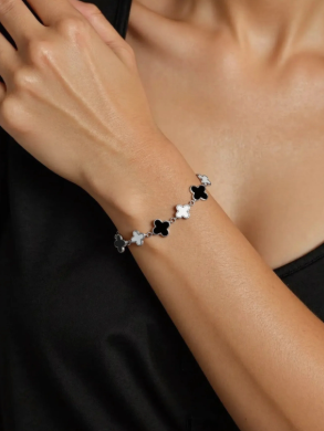 Clover Link Bracelet